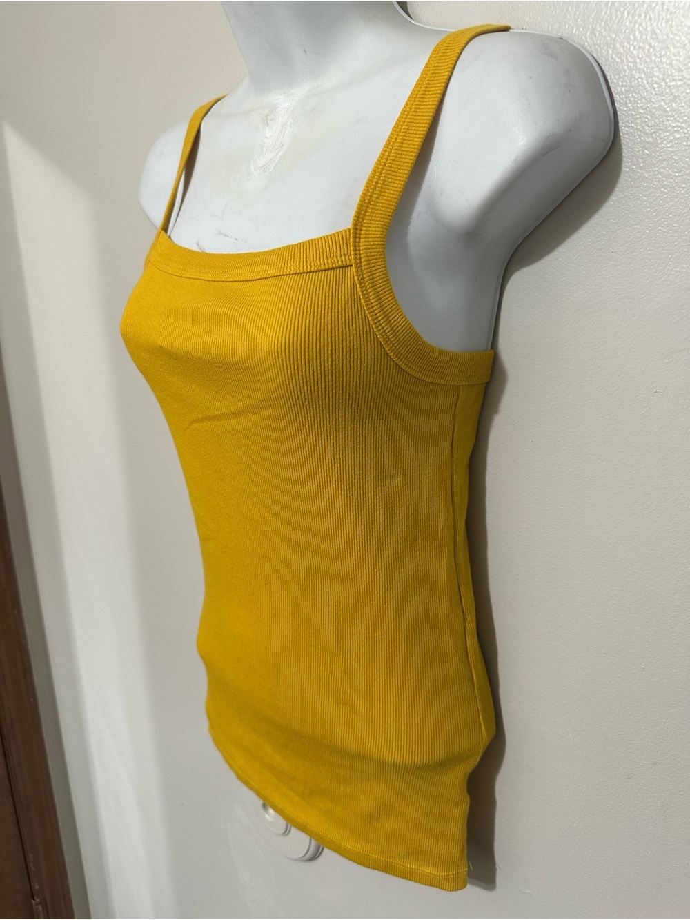 Old Navy Mustard Yellow Ribbed Tank Top Size S Slim Fit Basic Cami